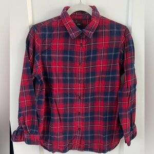 Uniqlo Red and Blue Plaid Women's Button Down Shirt